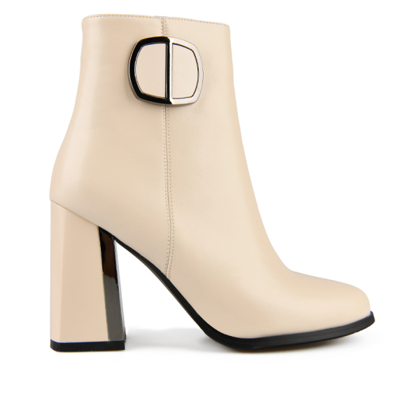 lady's boots synthetic leather beige